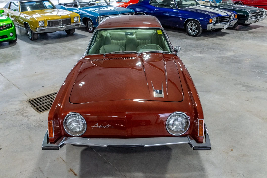 1963 Studebaker Avanti - Image 2 of 31