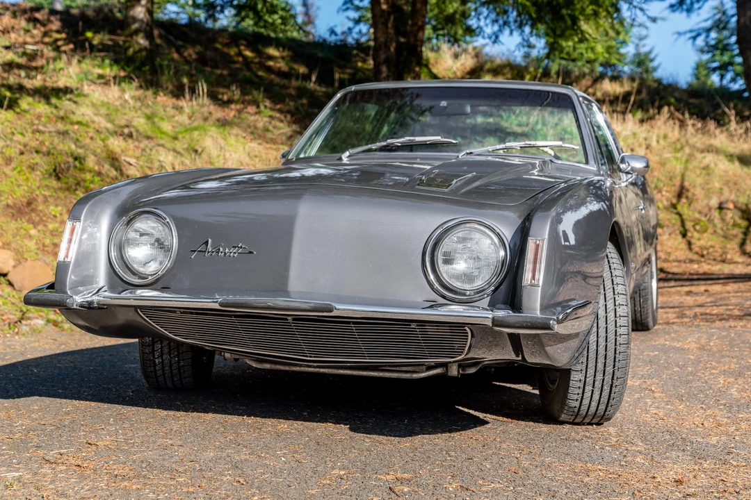 1963 Studebaker Avanti - Image 4 of 31