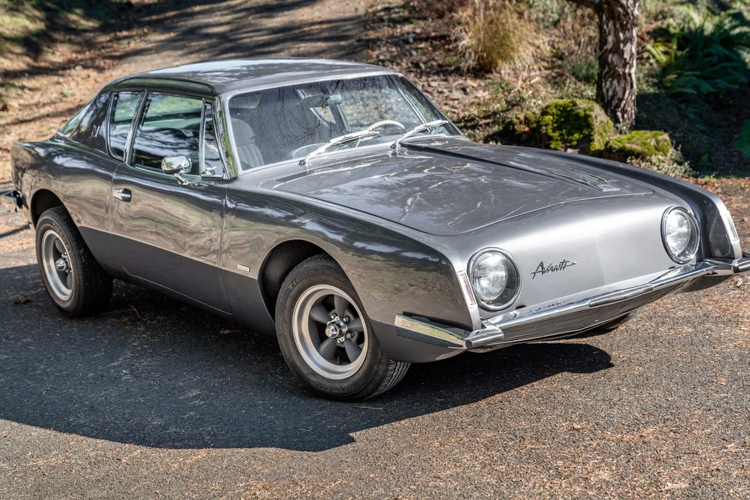1963 Studebaker Avanti - Image 6 of 31
