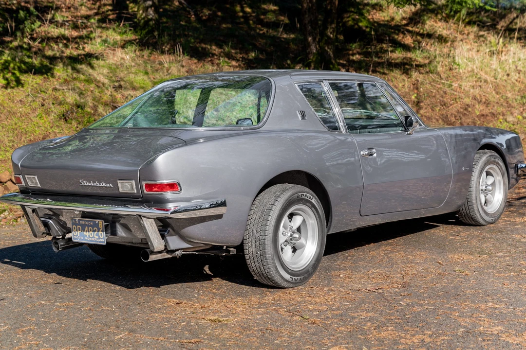 1963 Studebaker Avanti - Image 8 of 31
