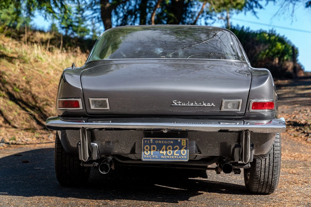 1963 Studebaker Avanti - Image 9 of 31