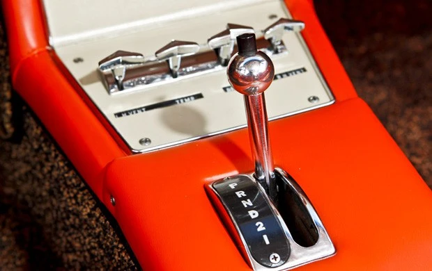 1963 Studebaker Avanti - Image 8 of 12