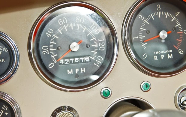 1963 Studebaker Avanti - Image 9 of 12