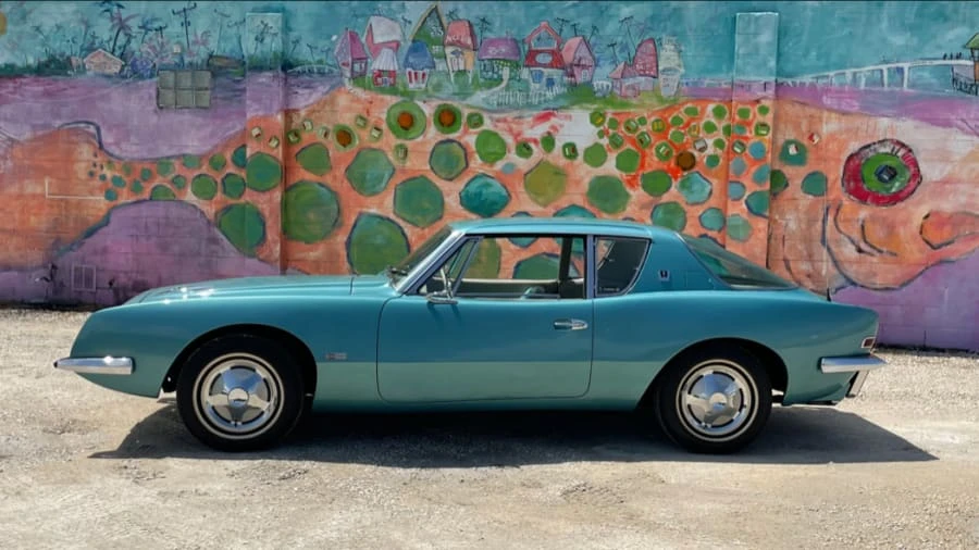 1963 Studebaker Avanti - Image 2 of 13