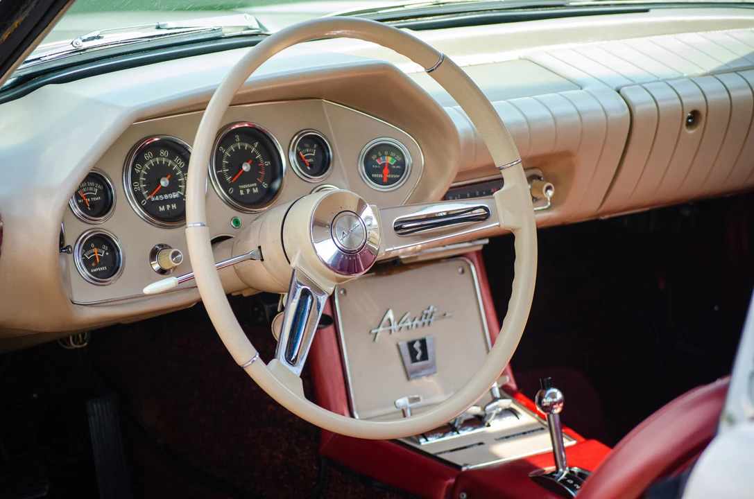 1963 Studebaker Avanti - Image 31 of 31