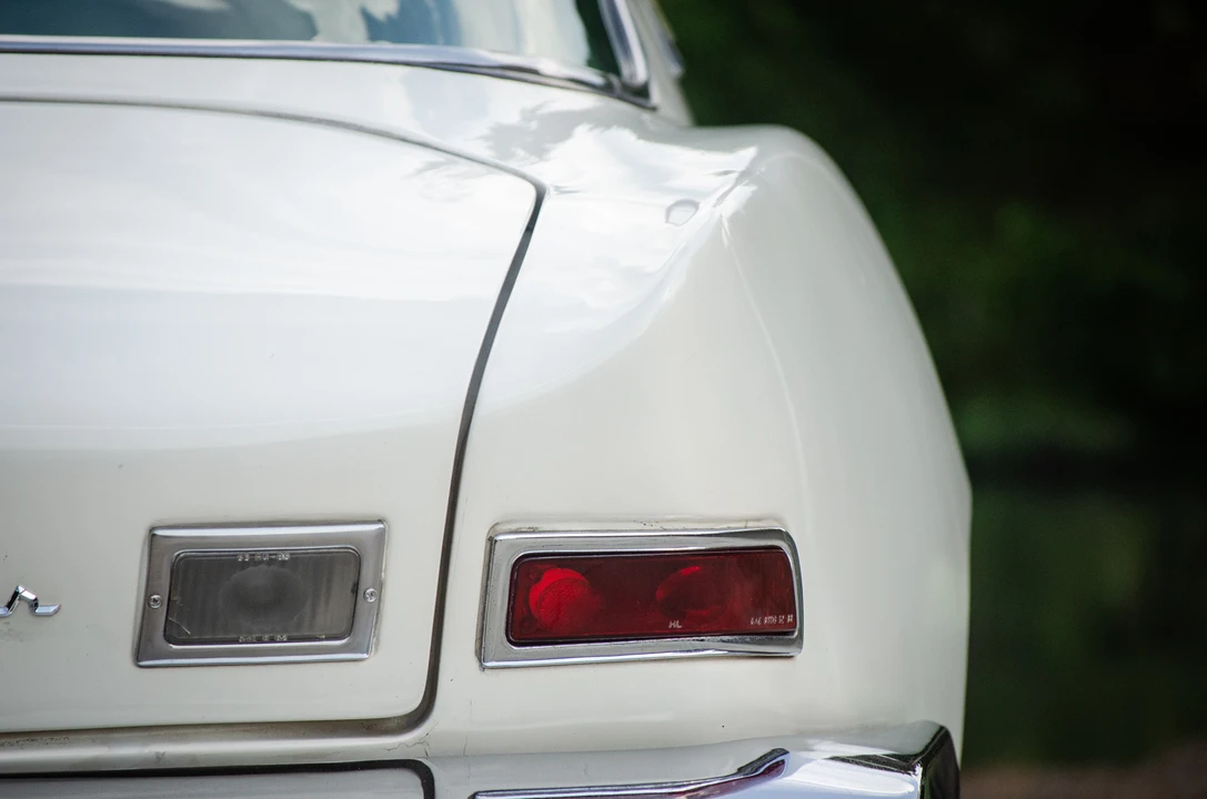 1963 Studebaker Avanti - Image 15 of 31