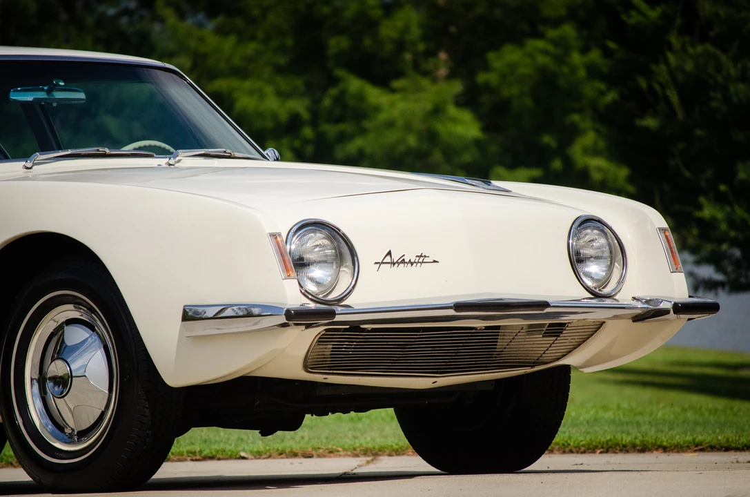 1963 Studebaker Avanti - Image 20 of 31