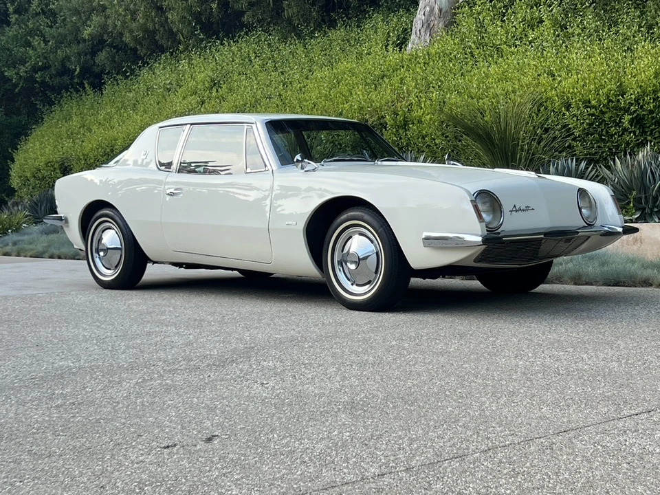 1963 Studebaker Avanti - Image 15 of 31