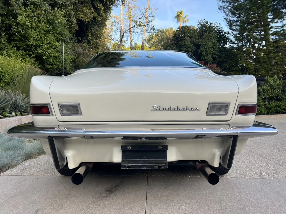 1963 Studebaker Avanti - Image 23 of 31