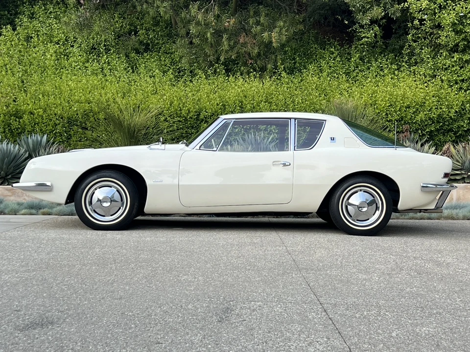1963 Studebaker Avanti - Image 30 of 31