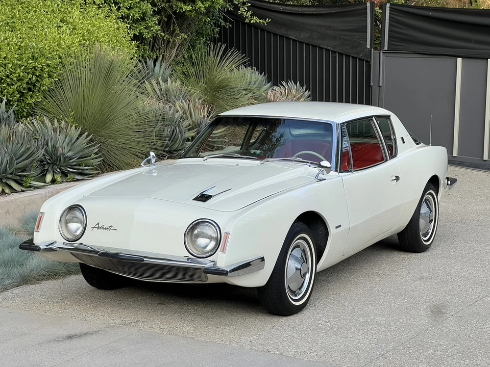 1963 Studebaker Avanti - Image 7 of 31