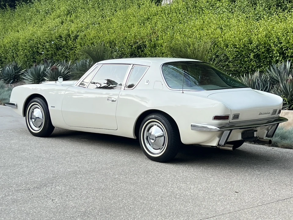 1963 Studebaker Avanti - Image 28 of 31