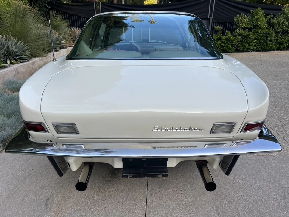 1963 Studebaker Avanti - Image 24 of 31
