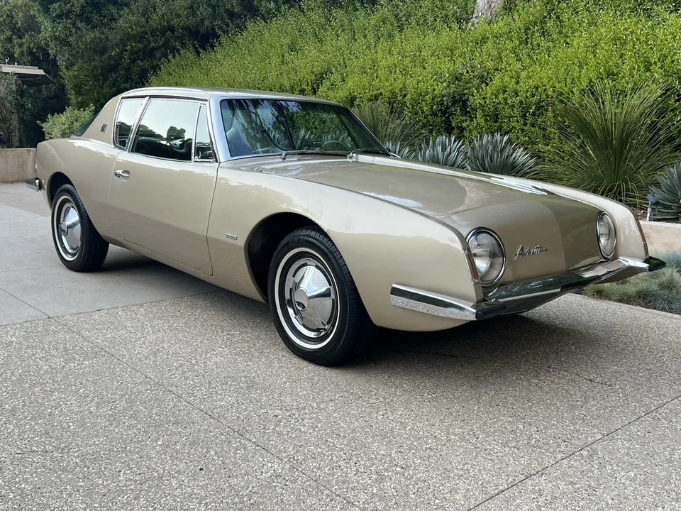 1963 Studebaker Avanti - Image 4 of 31