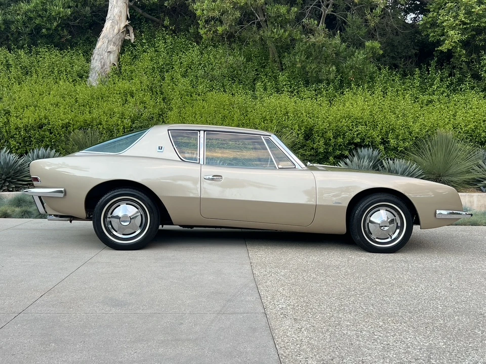 1963 Studebaker Avanti - Image 22 of 31