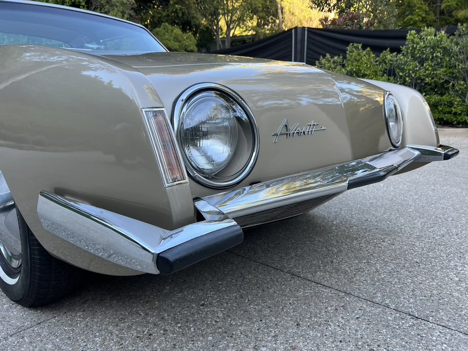 1963 Studebaker Avanti - Image 24 of 31