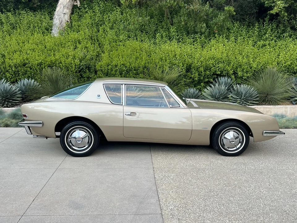 1963 Studebaker Avanti - Image 21 of 31