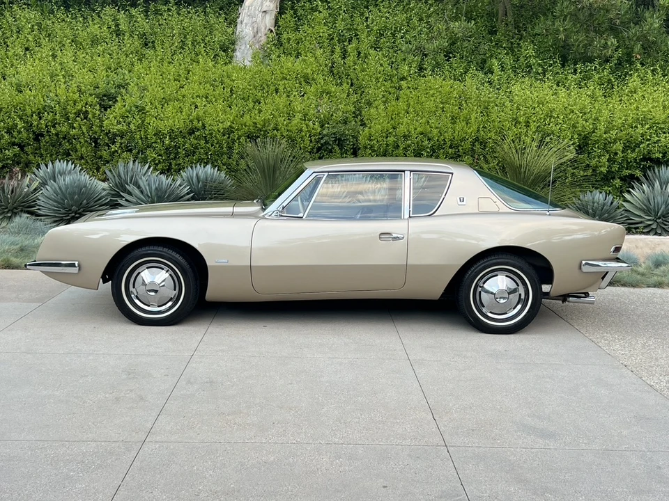 1963 Studebaker Avanti - Image 11 of 31