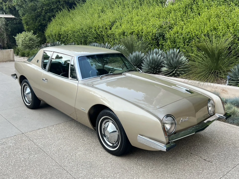 1963 Studebaker Avanti - Image 2 of 31