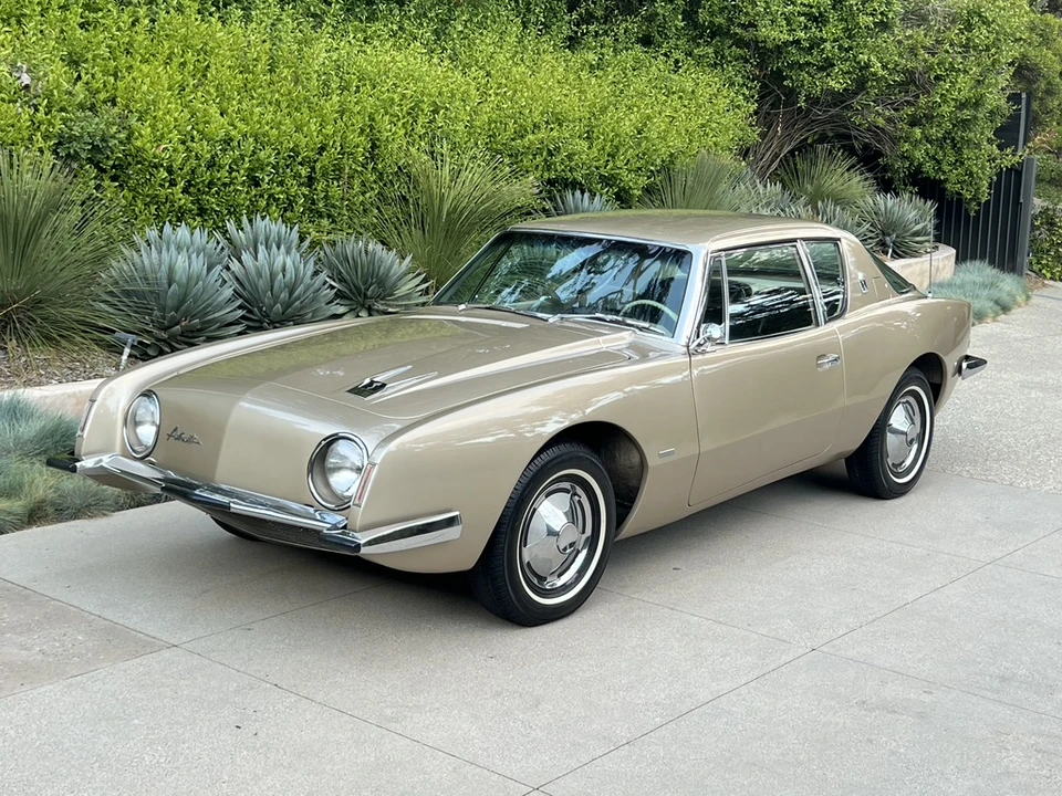 1963 Studebaker Avanti - Image 7 of 31