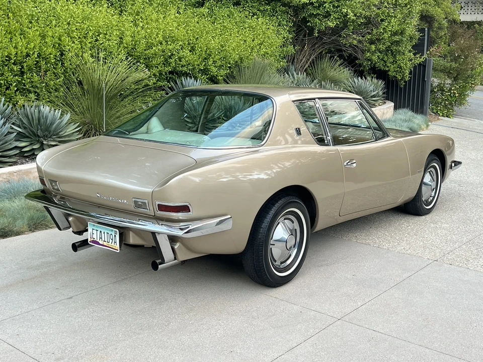 1963 Studebaker Avanti - Image 19 of 31