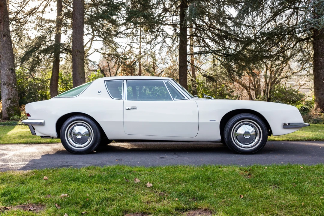 1963 Studebaker Avanti - Image 8 of 31