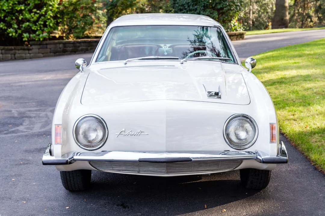 1963 Studebaker Avanti - Image 11 of 31