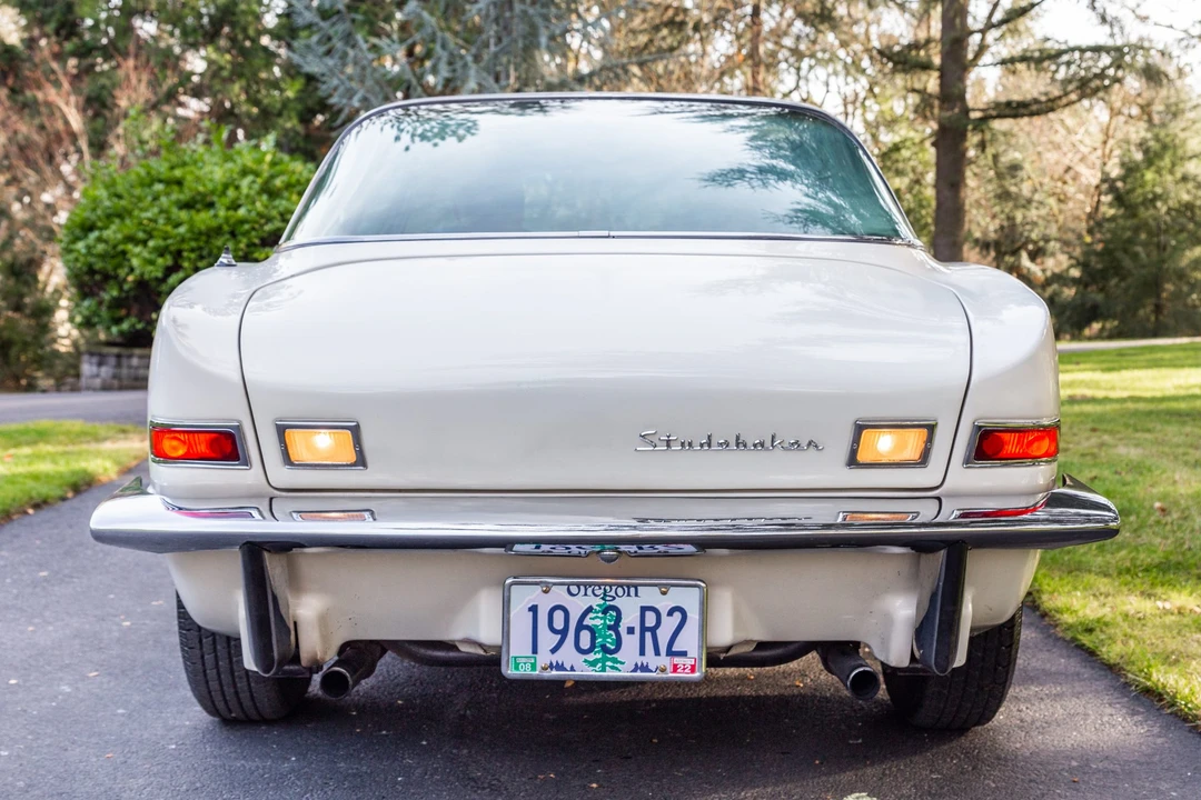 1963 Studebaker Avanti - Image 14 of 31