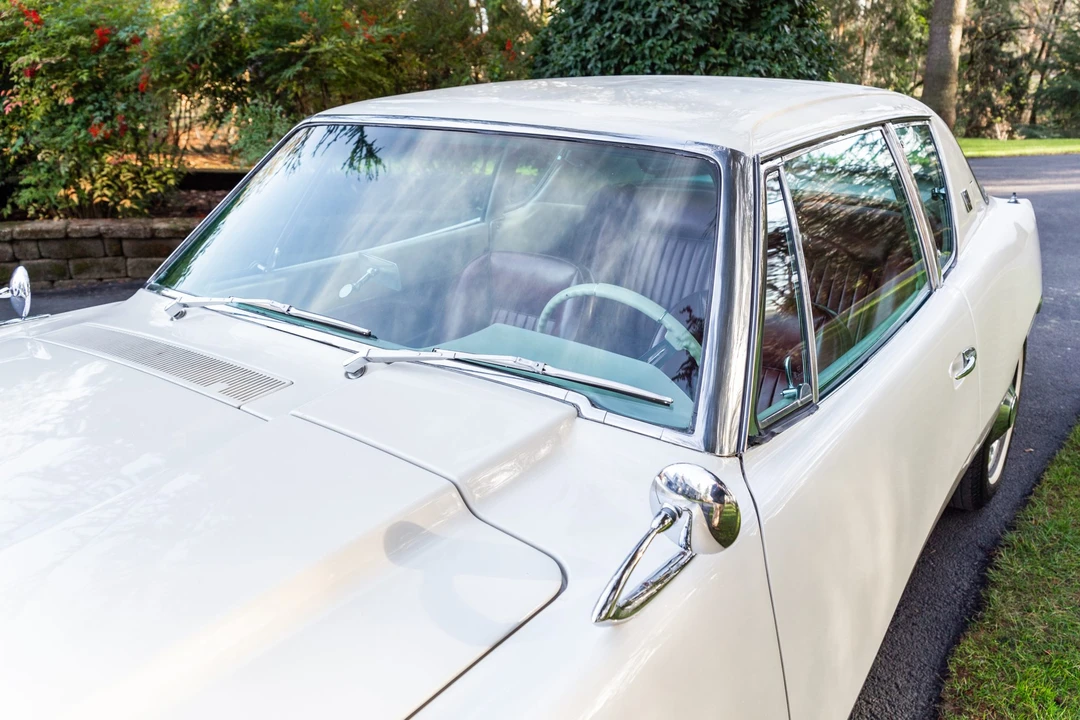 1963 Studebaker Avanti - Image 21 of 31