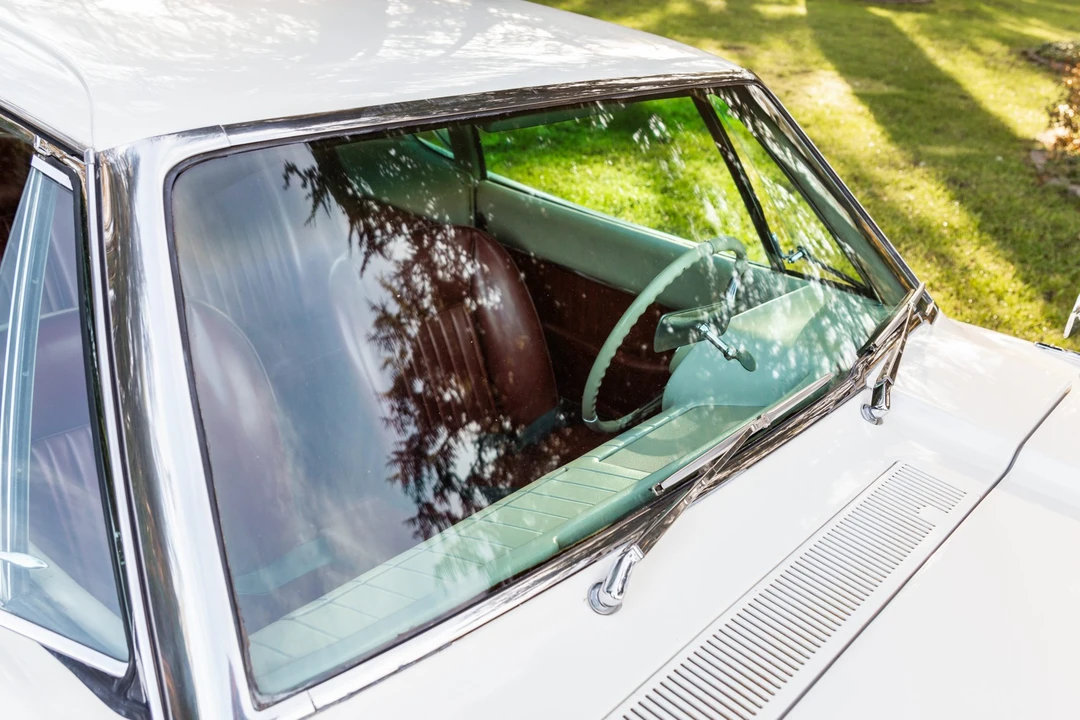 1963 Studebaker Avanti - Image 22 of 31
