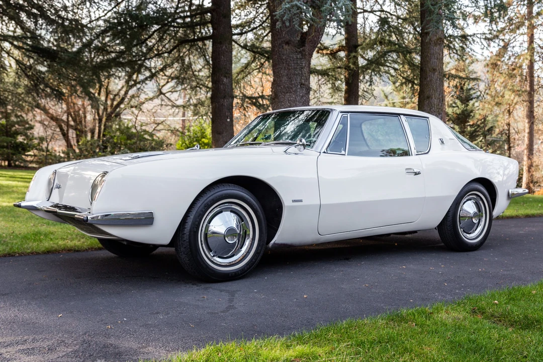 1963 Studebaker Avanti - Image 3 of 31