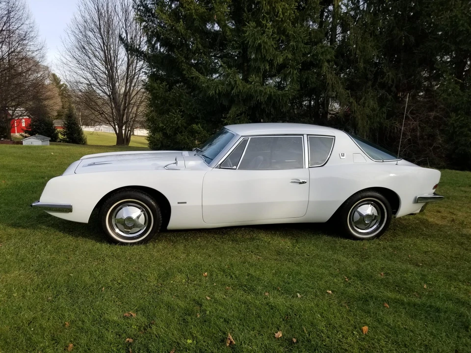 1963 Studebaker Avanti - Image 13 of 31