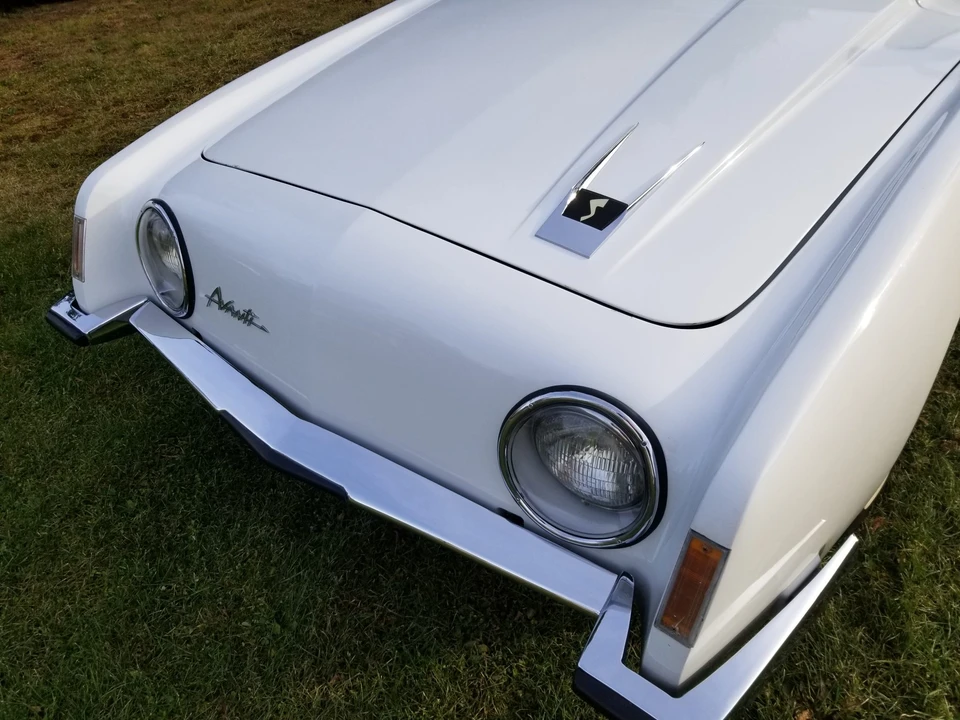 1963 Studebaker Avanti - Image 14 of 31