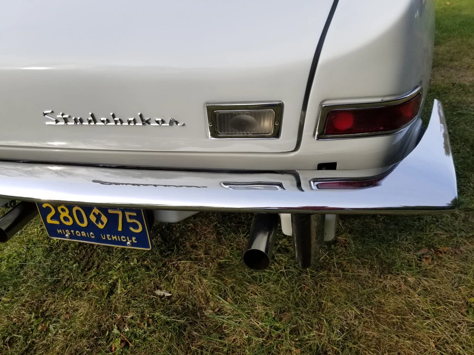 1963 Studebaker Avanti - Image 25 of 31