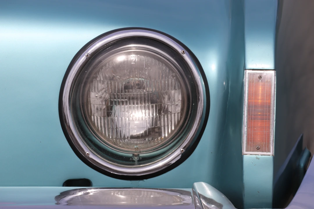 1963 Studebaker Avanti - Image 17 of 31