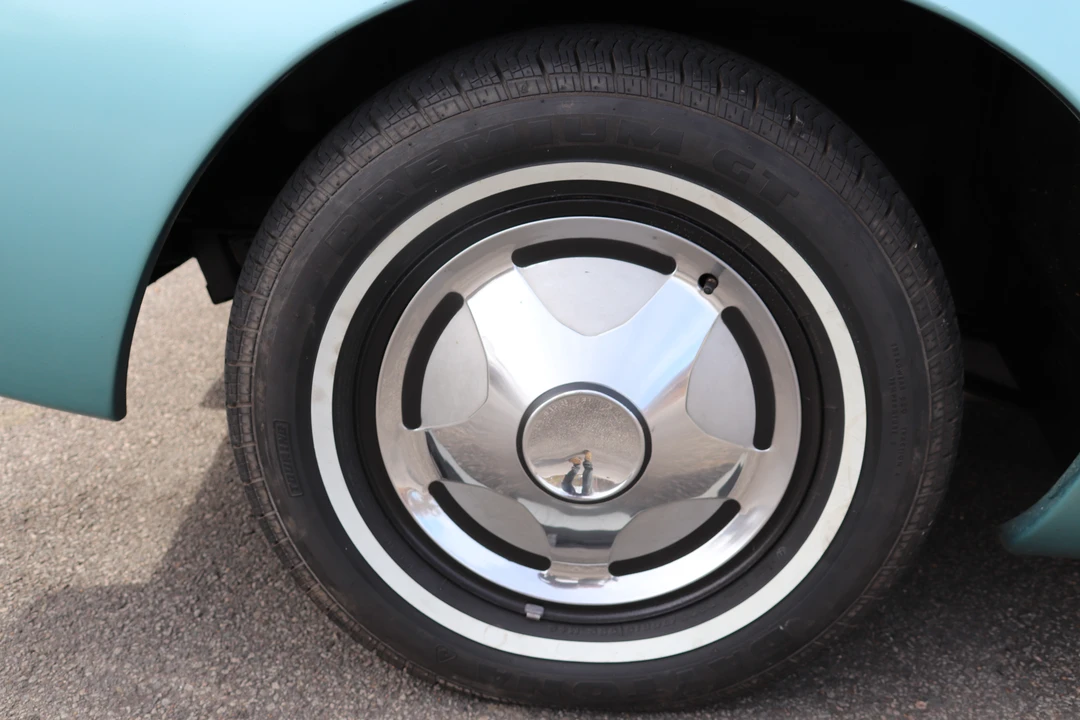 1963 Studebaker Avanti - Image 22 of 31