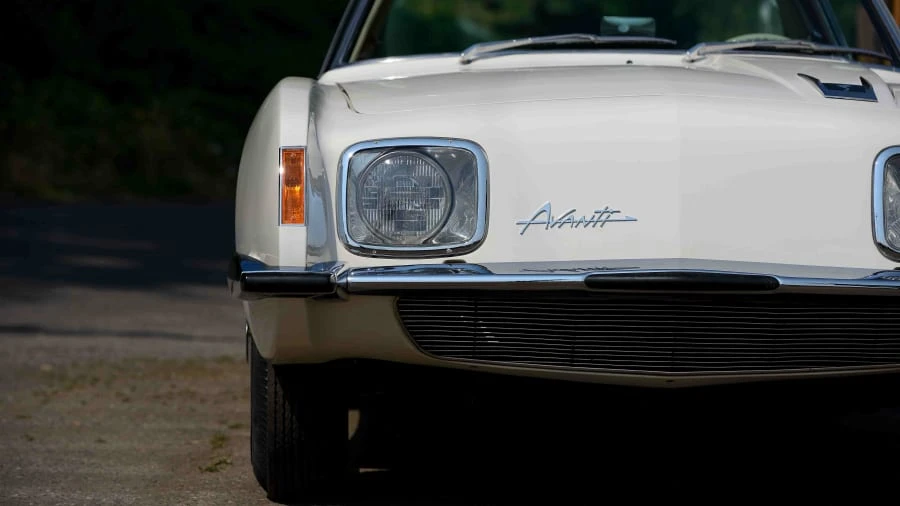 1963 Studebaker Avanti - Image 11 of 12