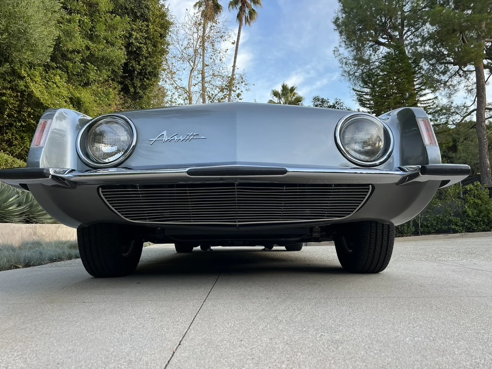 1963 Studebaker Avanti - Image 25 of 31