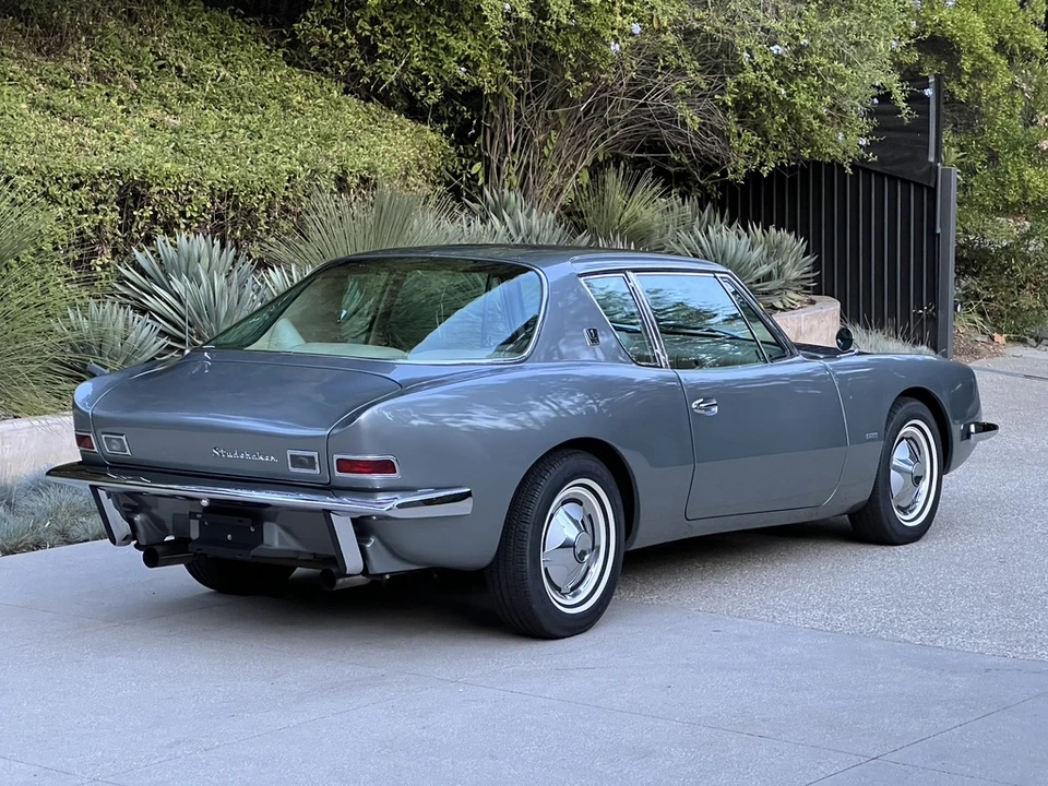 1963 Studebaker Avanti - Image 17 of 31