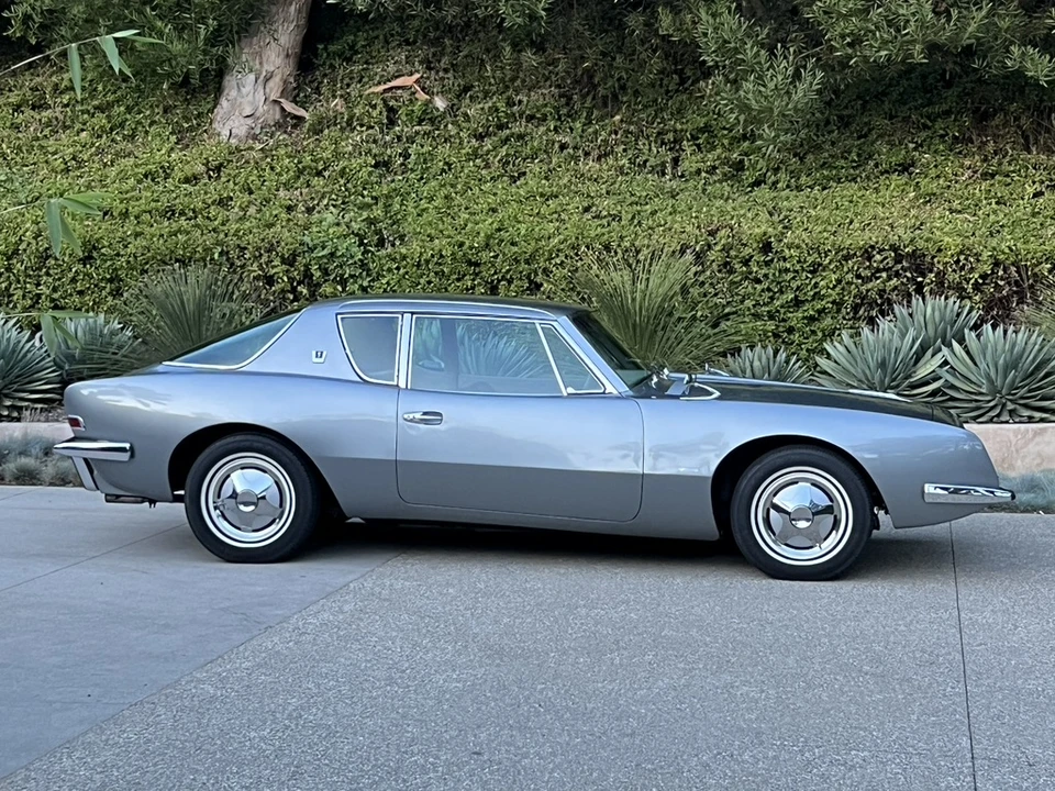 1963 Studebaker Avanti - Image 19 of 31