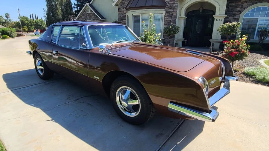 1963 Studebaker Avanti - Image 4 of 13
