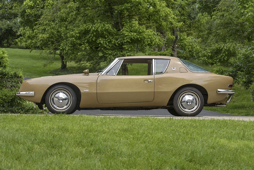 1963 Studebaker Avanti - Image 7 of 31