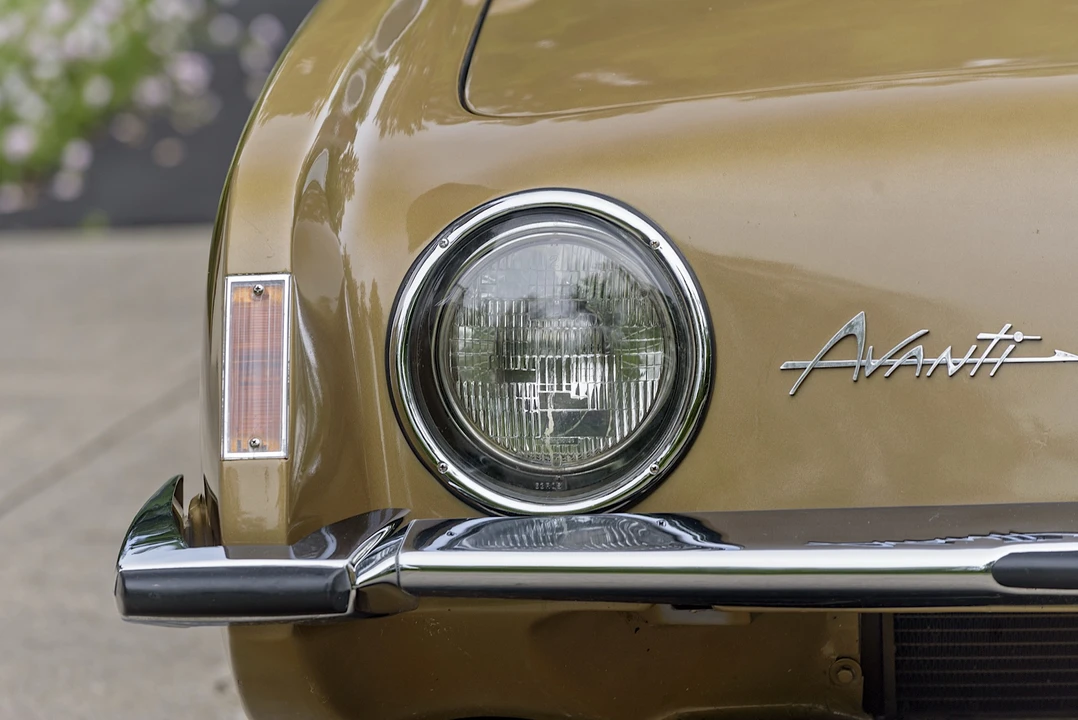 1963 Studebaker Avanti - Image 29 of 31