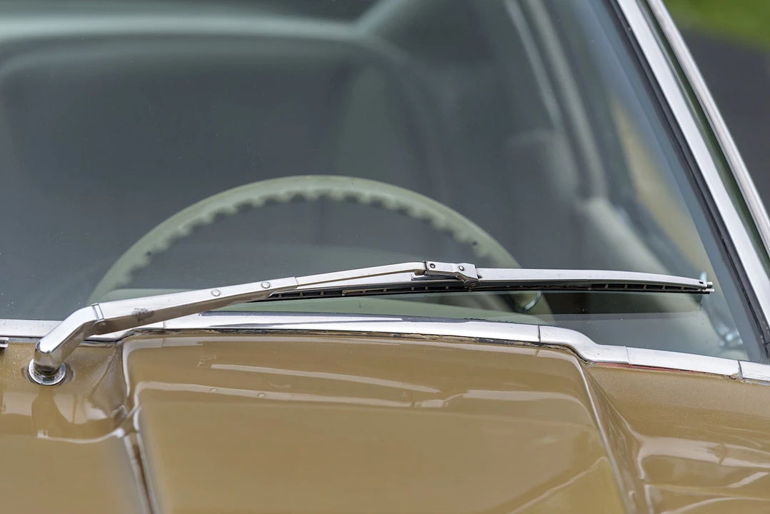 1963 Studebaker Avanti - Image 26 of 31