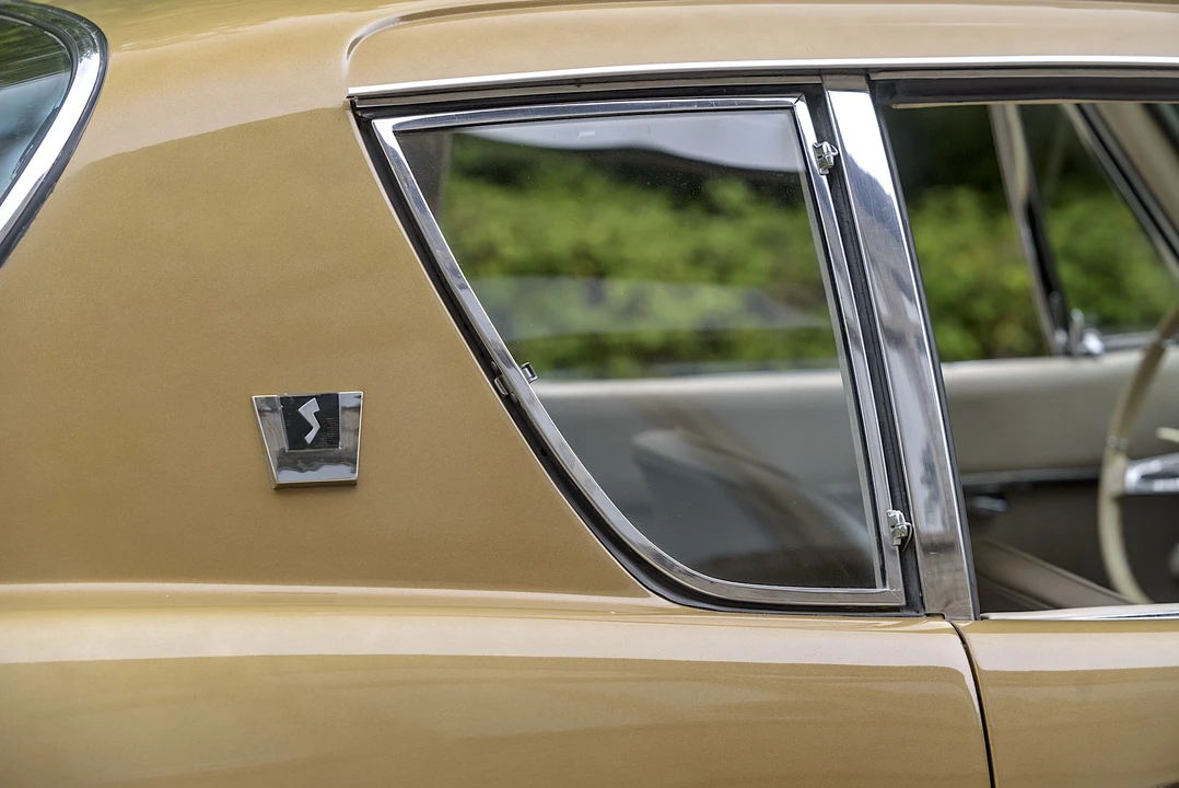 1963 Studebaker Avanti - Image 9 of 31