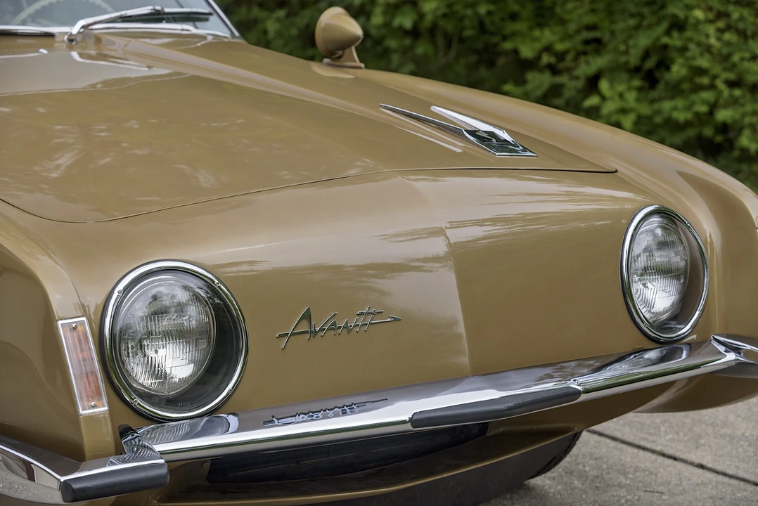1963 Studebaker Avanti - Image 28 of 31