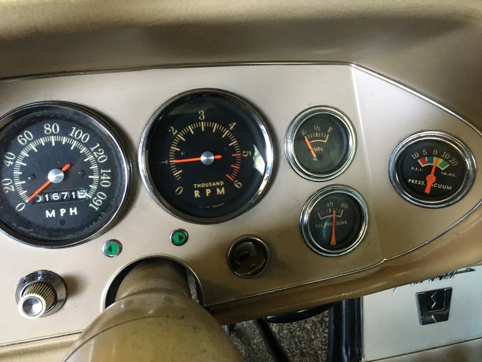 1963 Studebaker Avanti - Image 28 of 31