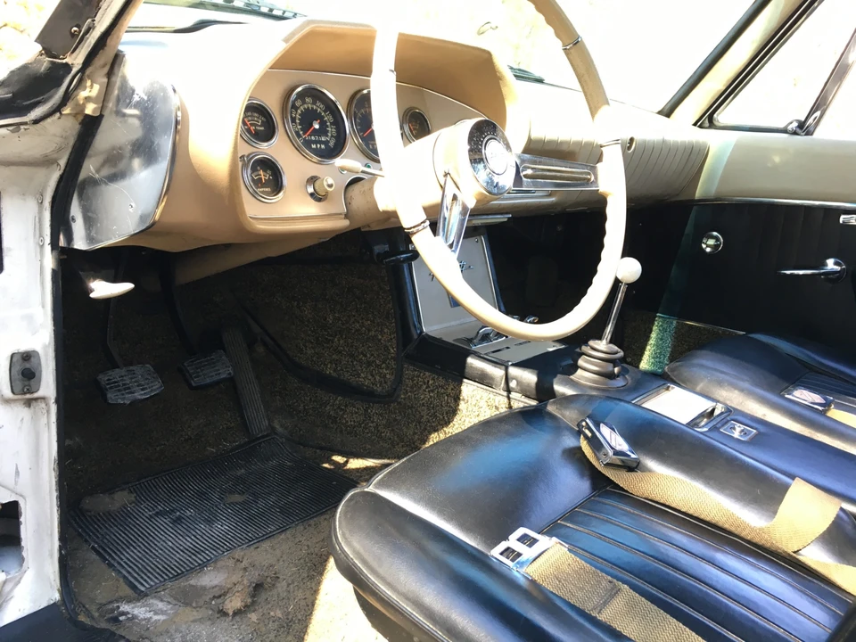 1963 Studebaker Avanti - Image 21 of 31