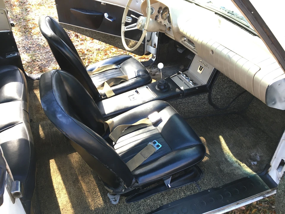 1963 Studebaker Avanti - Image 24 of 31