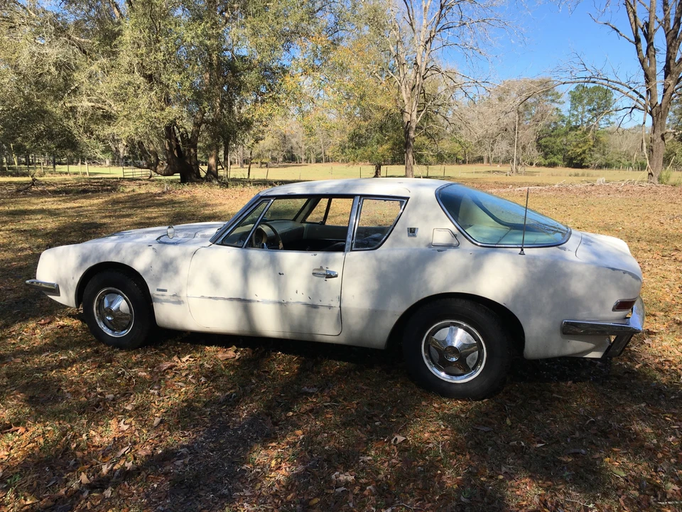 1963 Studebaker Avanti - Image 11 of 31